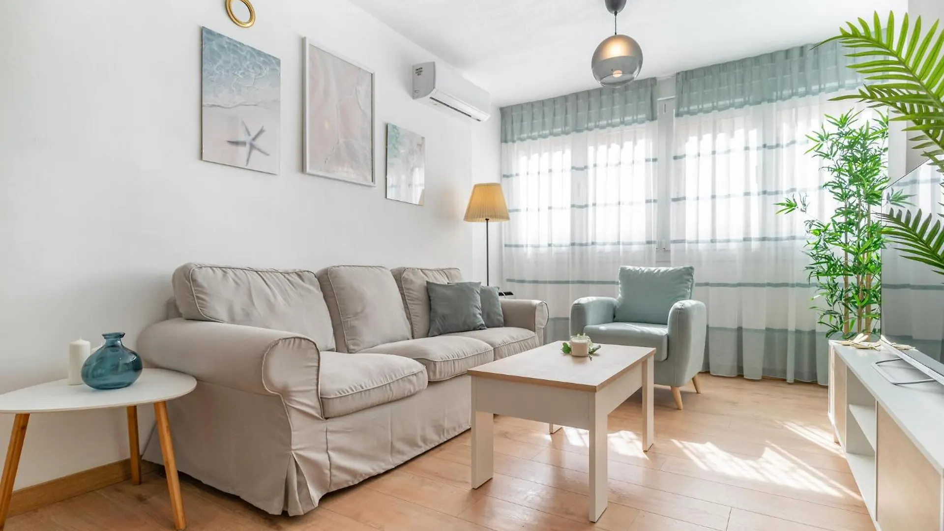 Nice Apartment In Malaga With Kitchen